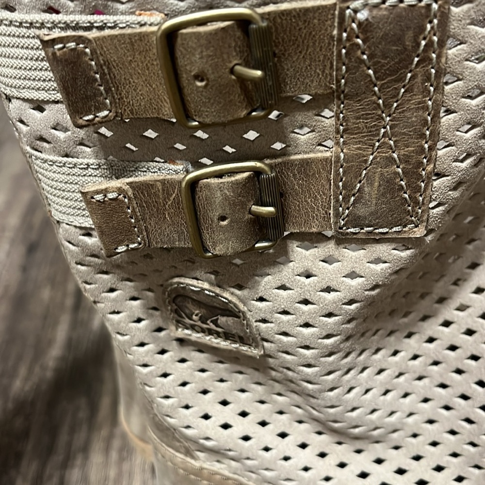 Sorel pull on boot - Picture 11 of 15